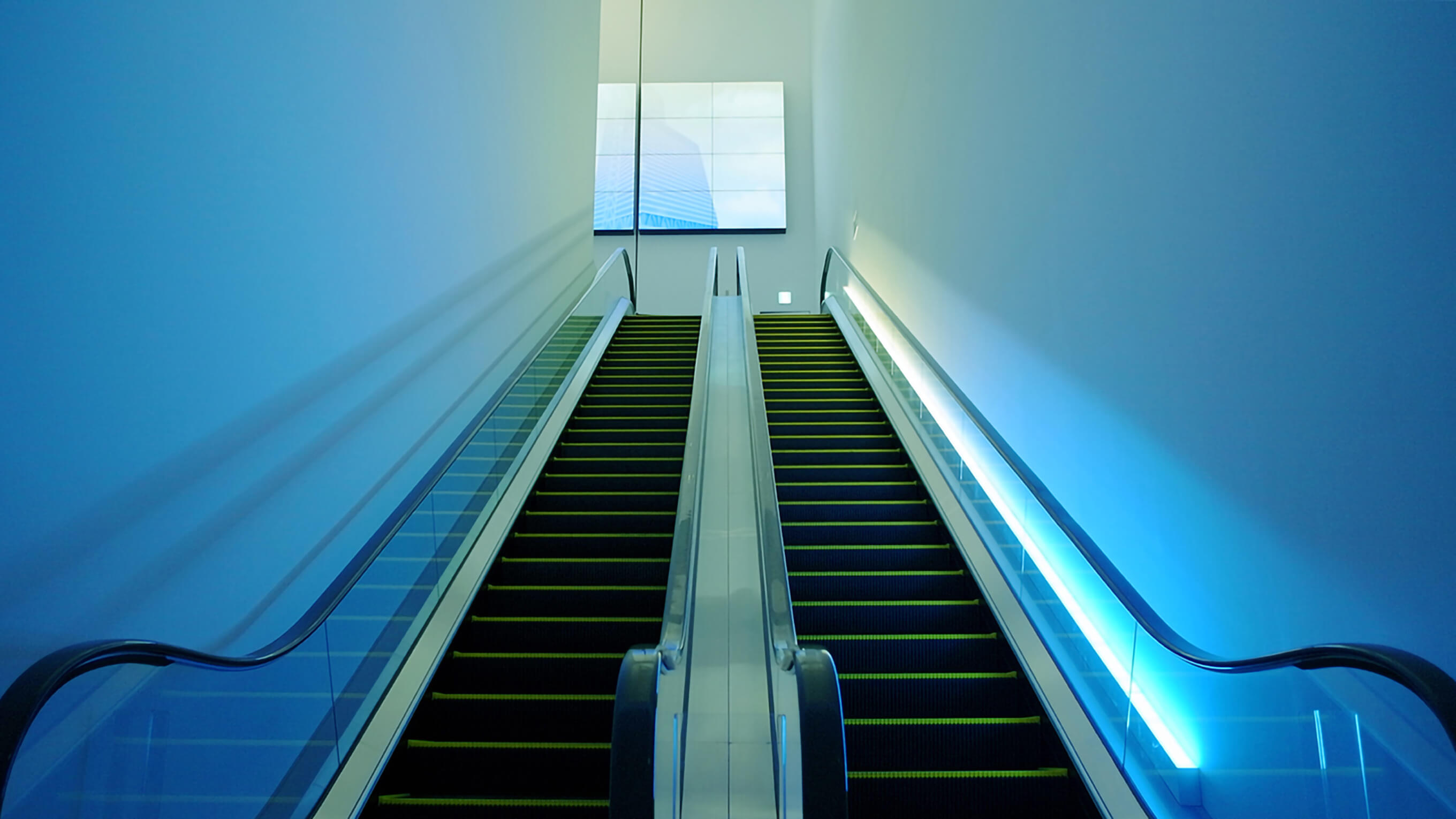 ABENO HARUKAS Escalator Hallの画像